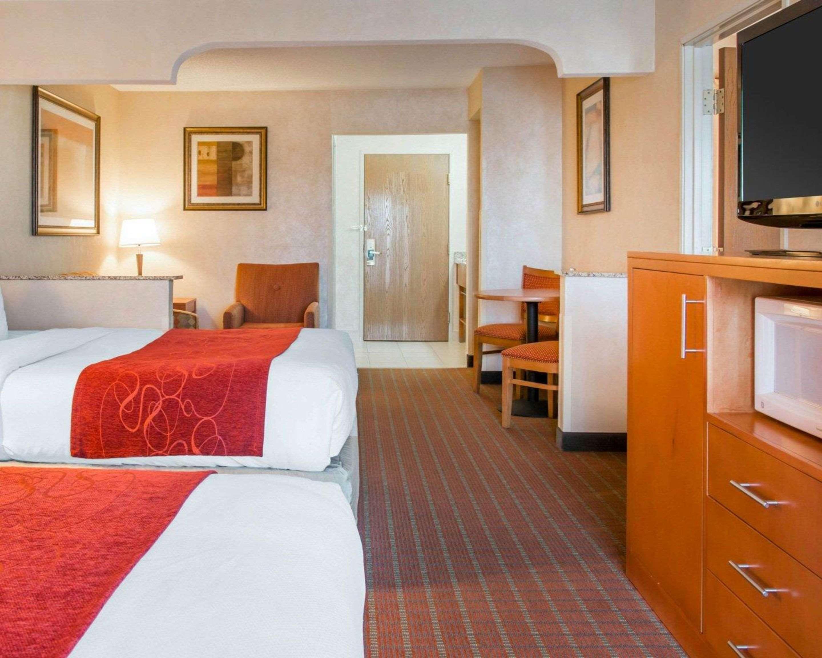 Comfort Suites Auburn Hills-Detroit Eksteriør billede