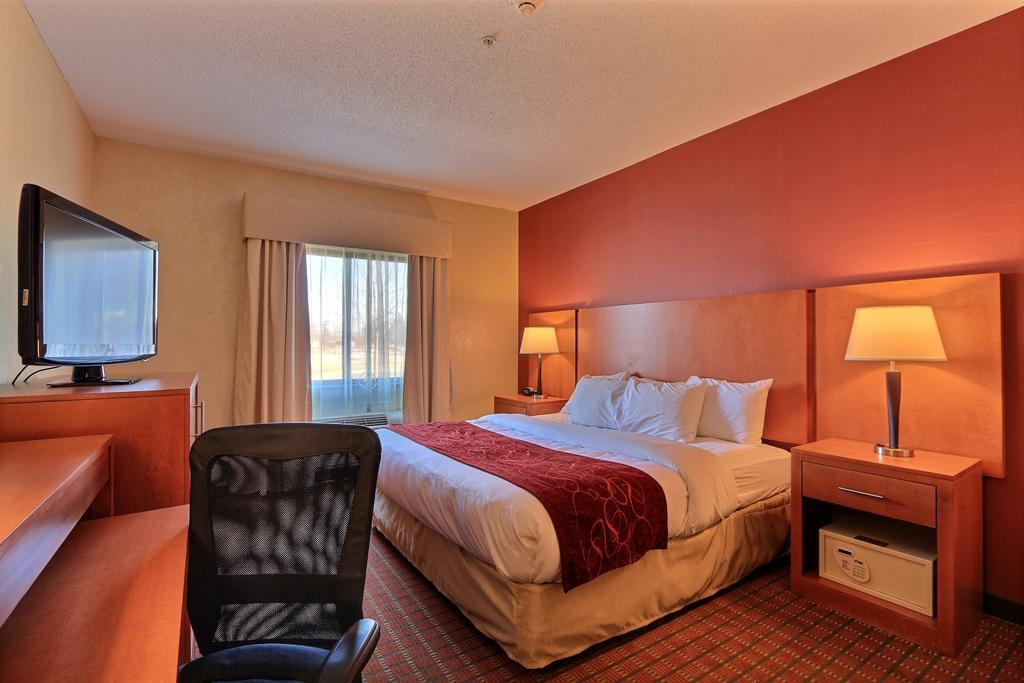 Comfort Suites Auburn Hills-Detroit Eksteriør billede