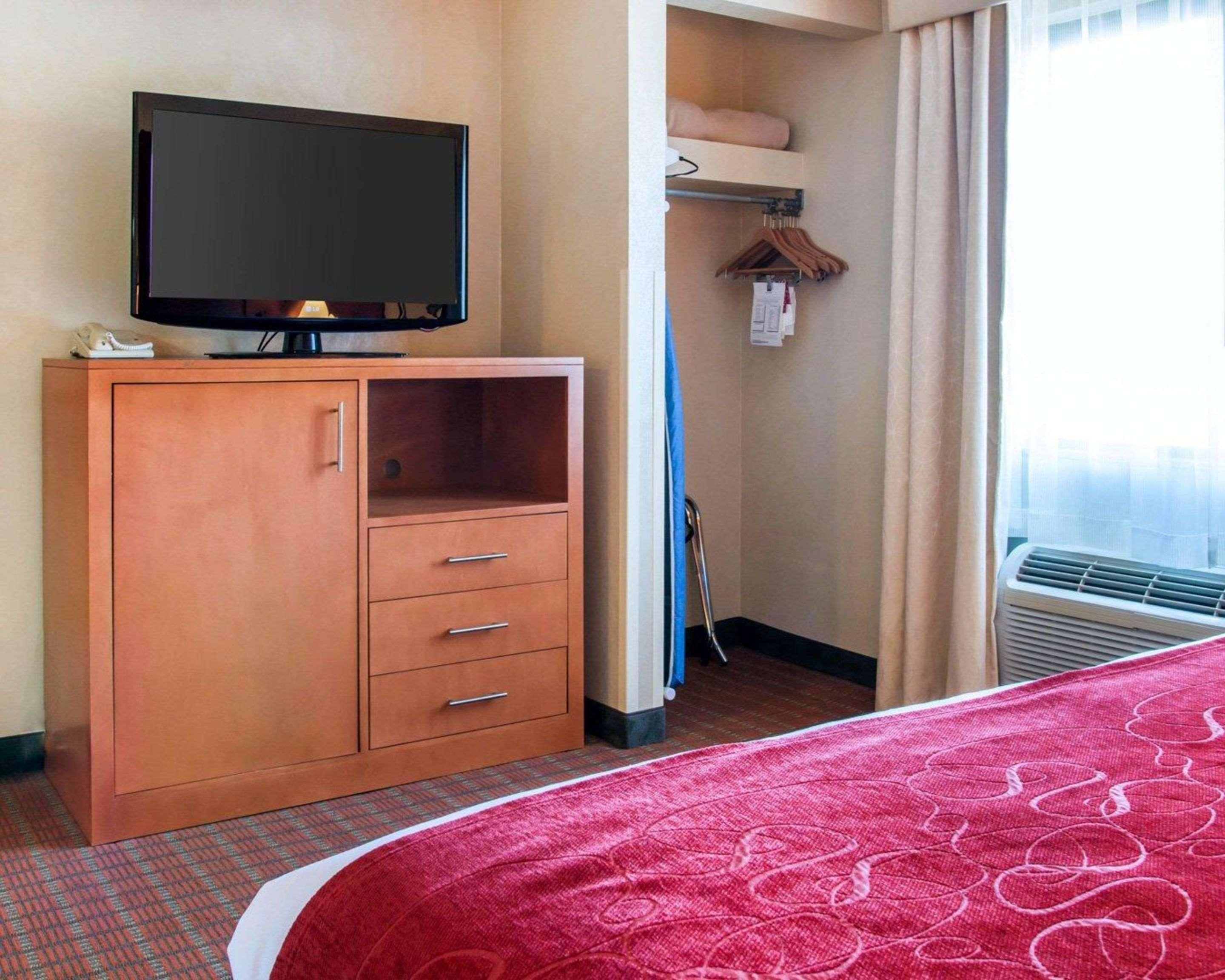 Comfort Suites Auburn Hills-Detroit Eksteriør billede