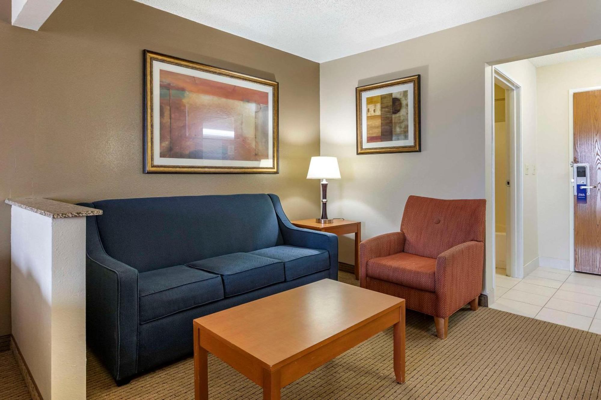 Comfort Suites Auburn Hills-Detroit Eksteriør billede