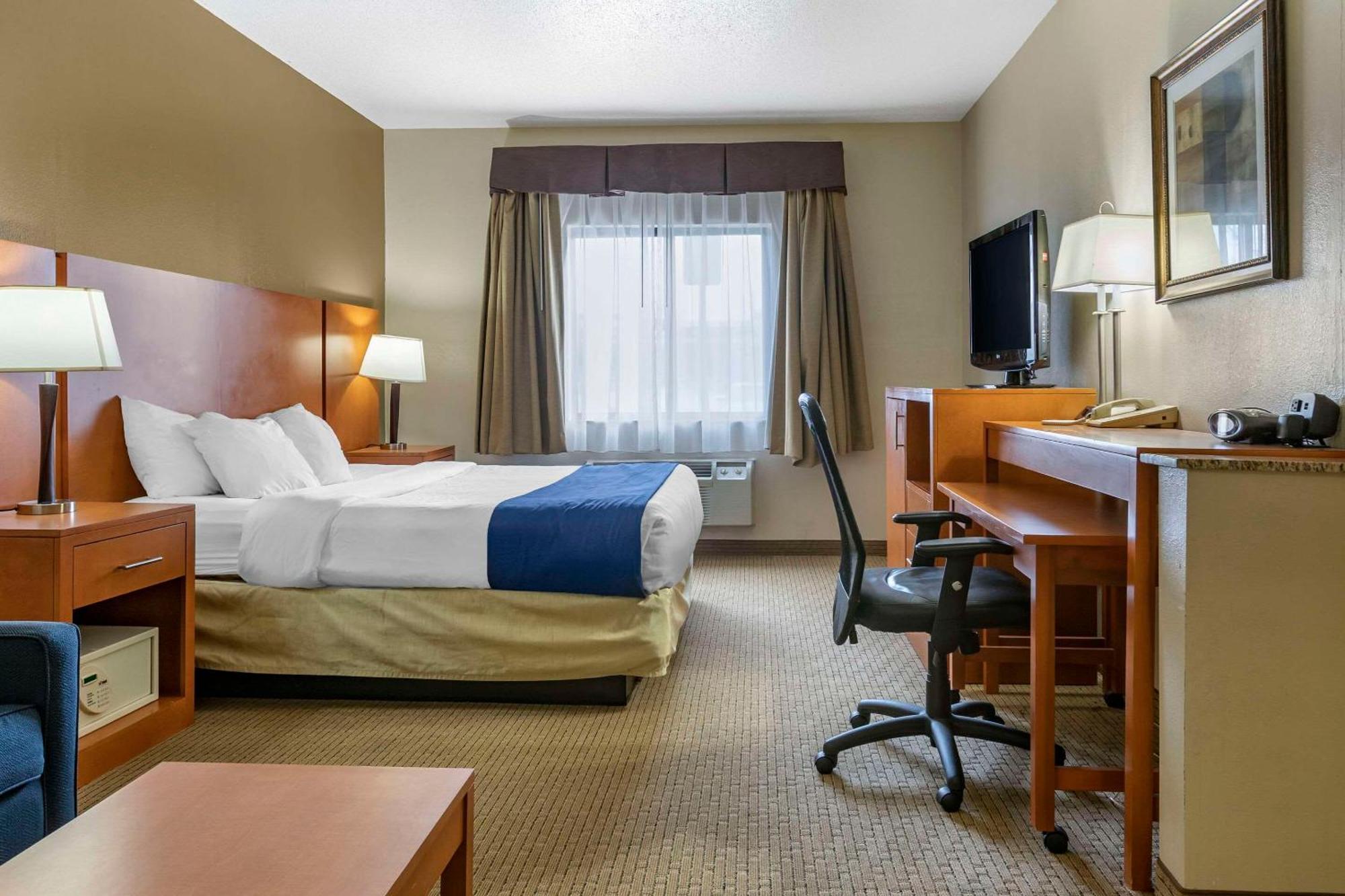 Comfort Suites Auburn Hills-Detroit Eksteriør billede